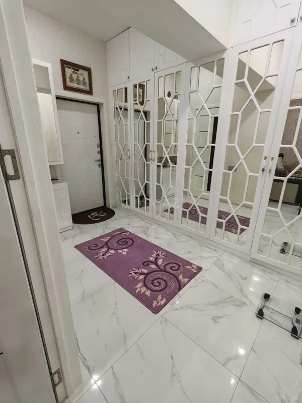 Satılır 2 otaqlı mənzil 64 m²