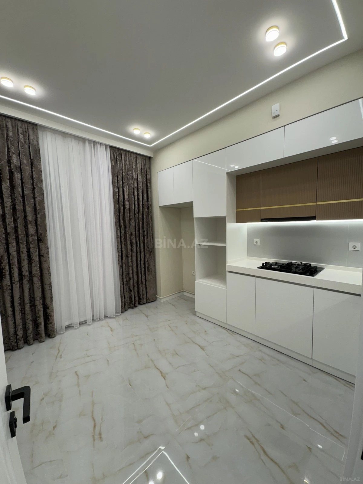 Satılır 2 otaqlı mənzil 75 m²