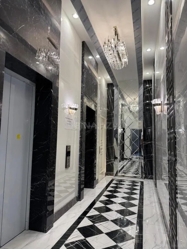 Satılır 4 otaqlı mənzil 241.9 m²