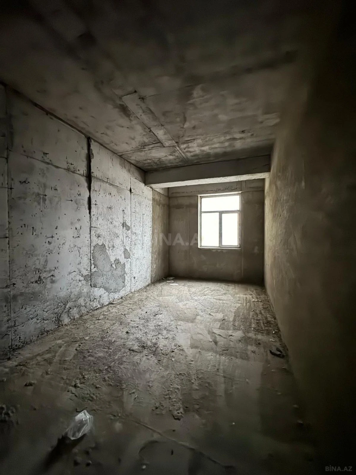 Satılır 4 otaqlı mənzil 241.9 m²