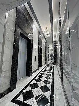 Satılır 4 otaqlı mənzil 241.9 m²