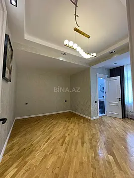 Satılır 3 otaqlı mənzil 125 m²