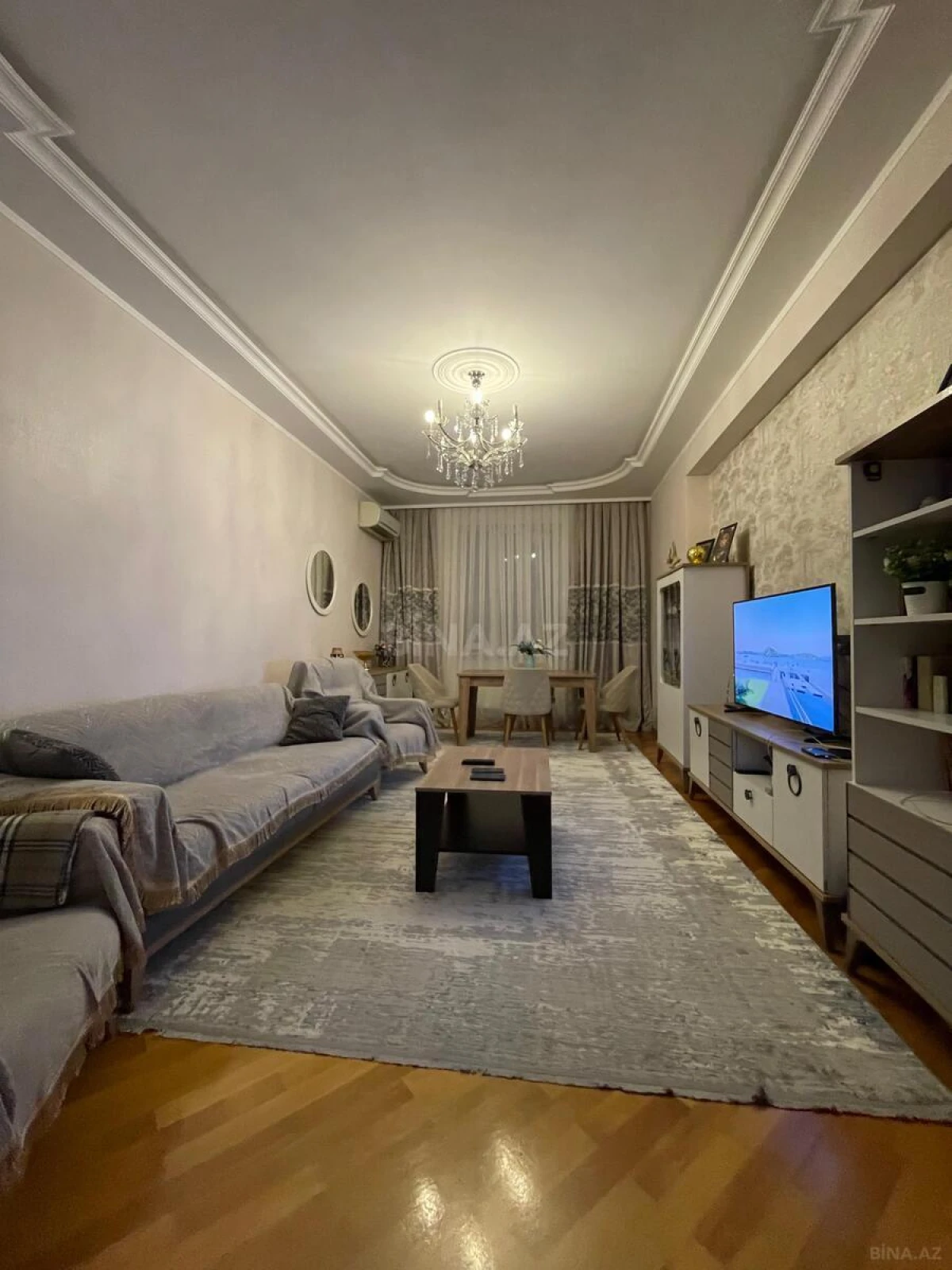 Satılır 3 otaqlı mənzil 125 m²