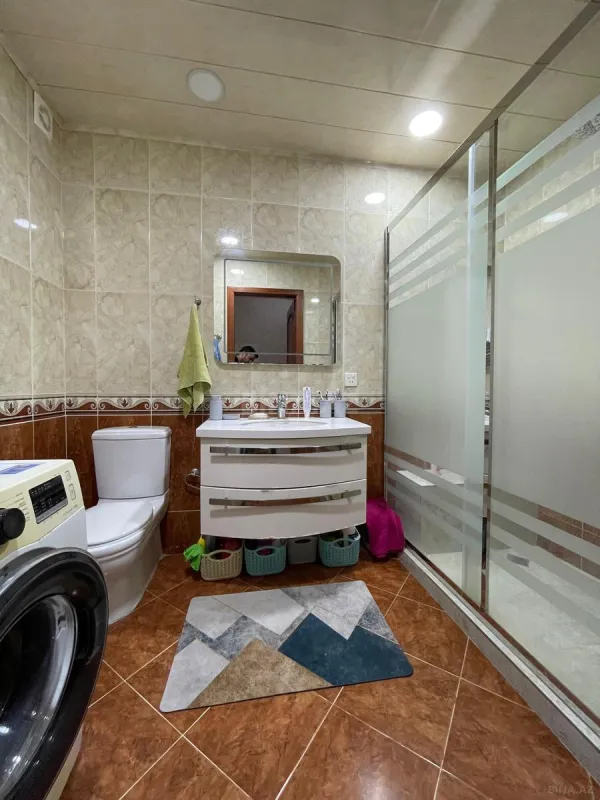 Satılır 3 otaqlı mənzil 125 m²