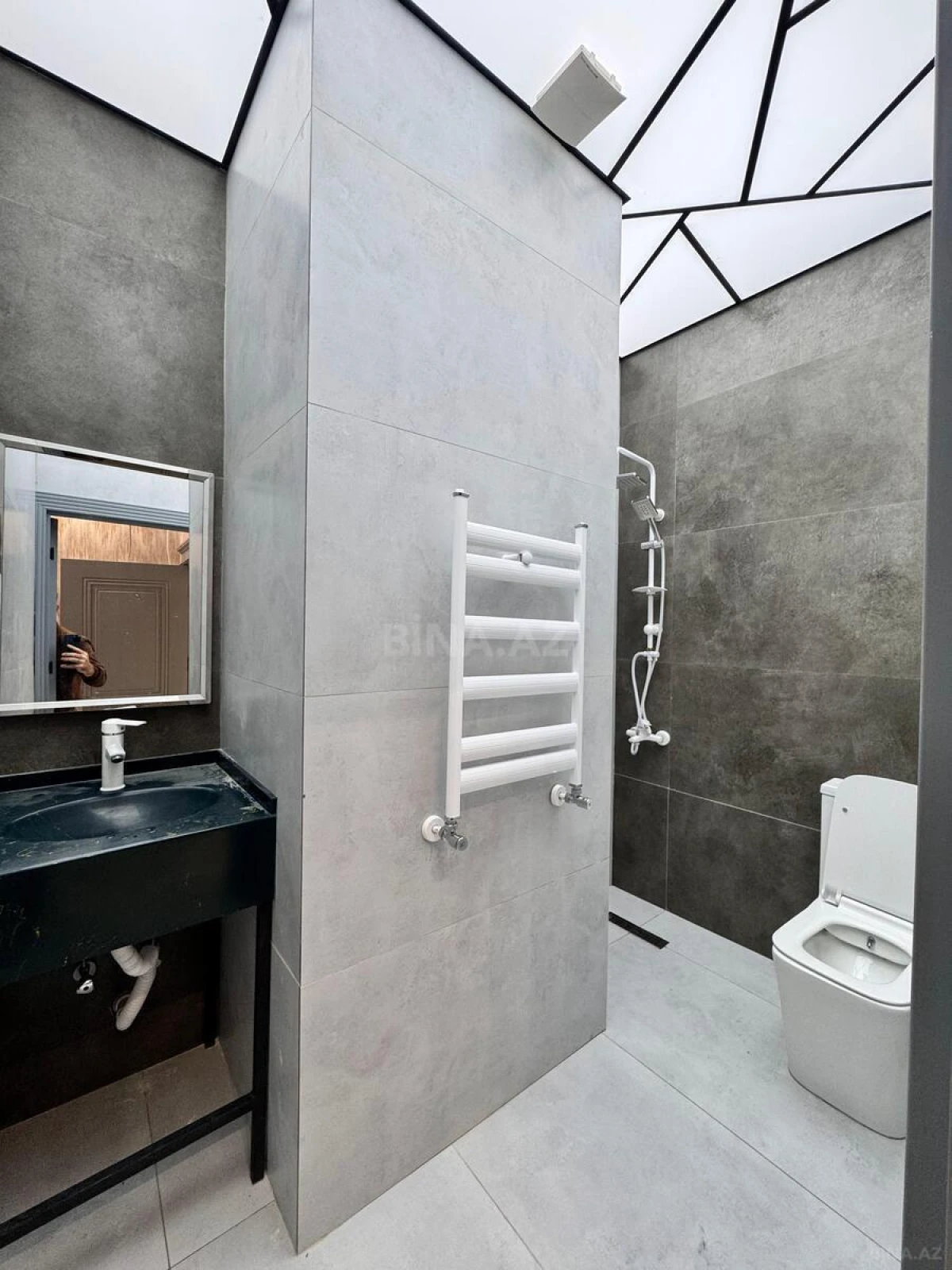 Satılır 3 otaqlı mənzil 95 m²