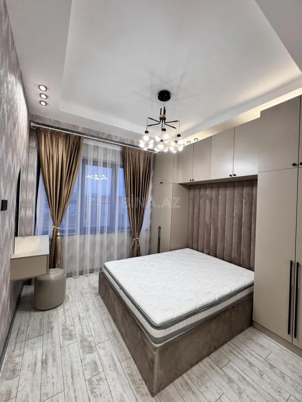 Satılır 3 otaqlı mənzil 95 m²