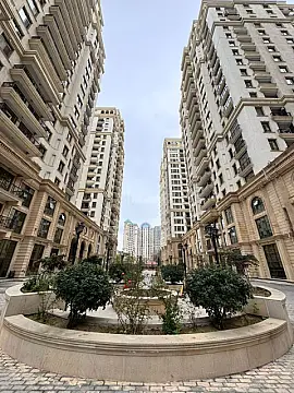 Satılır 4 otaqlı mənzil 168 m² — Bakı 4 otaq 168.00 m²