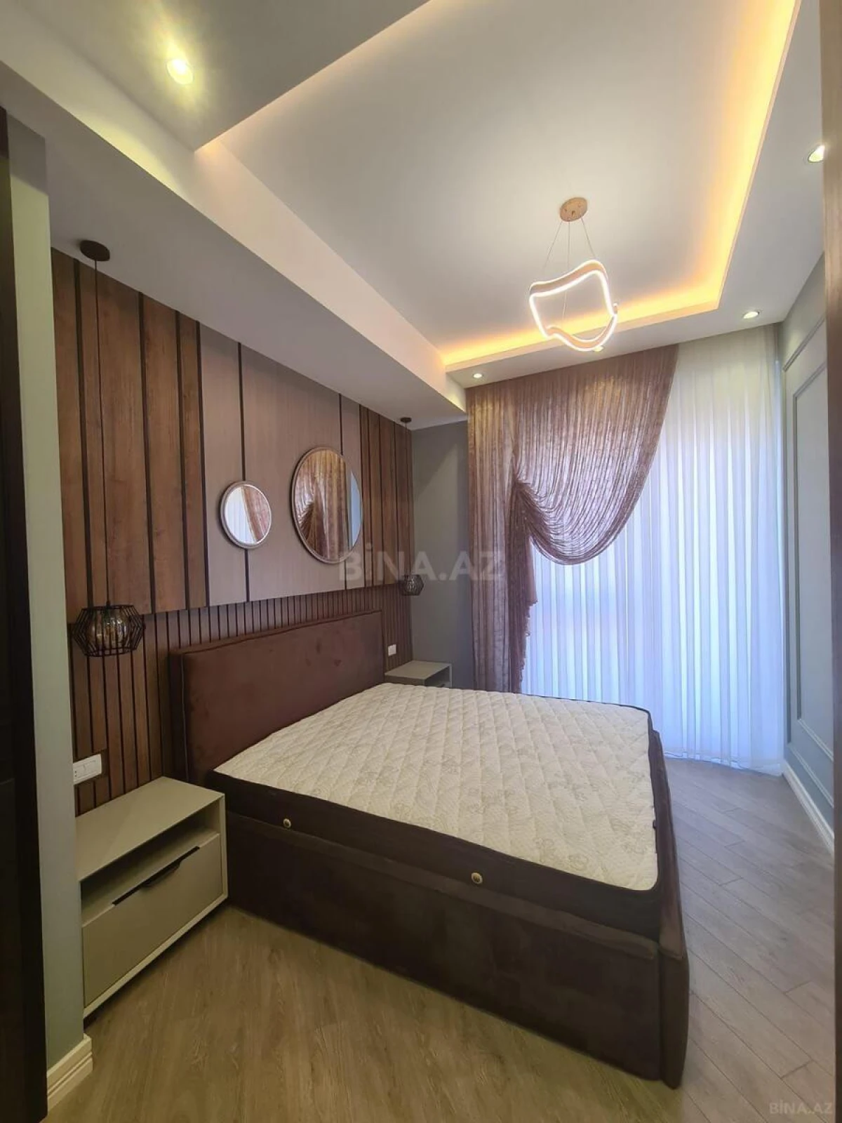 Kirayə verilir 3 otaqlı mənzil 119 m²