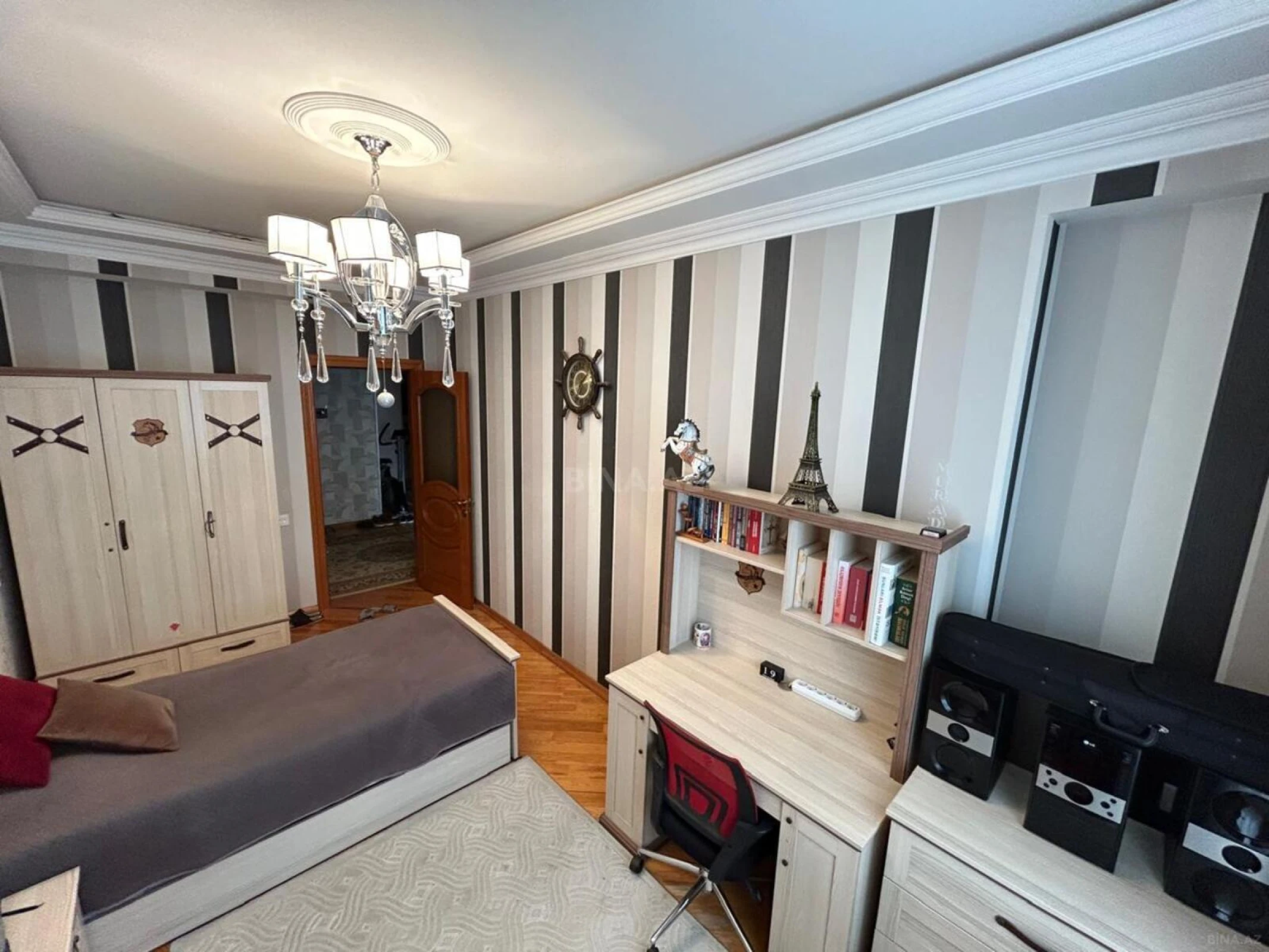 Satılır 5 otaqlı mənzil 170 m²