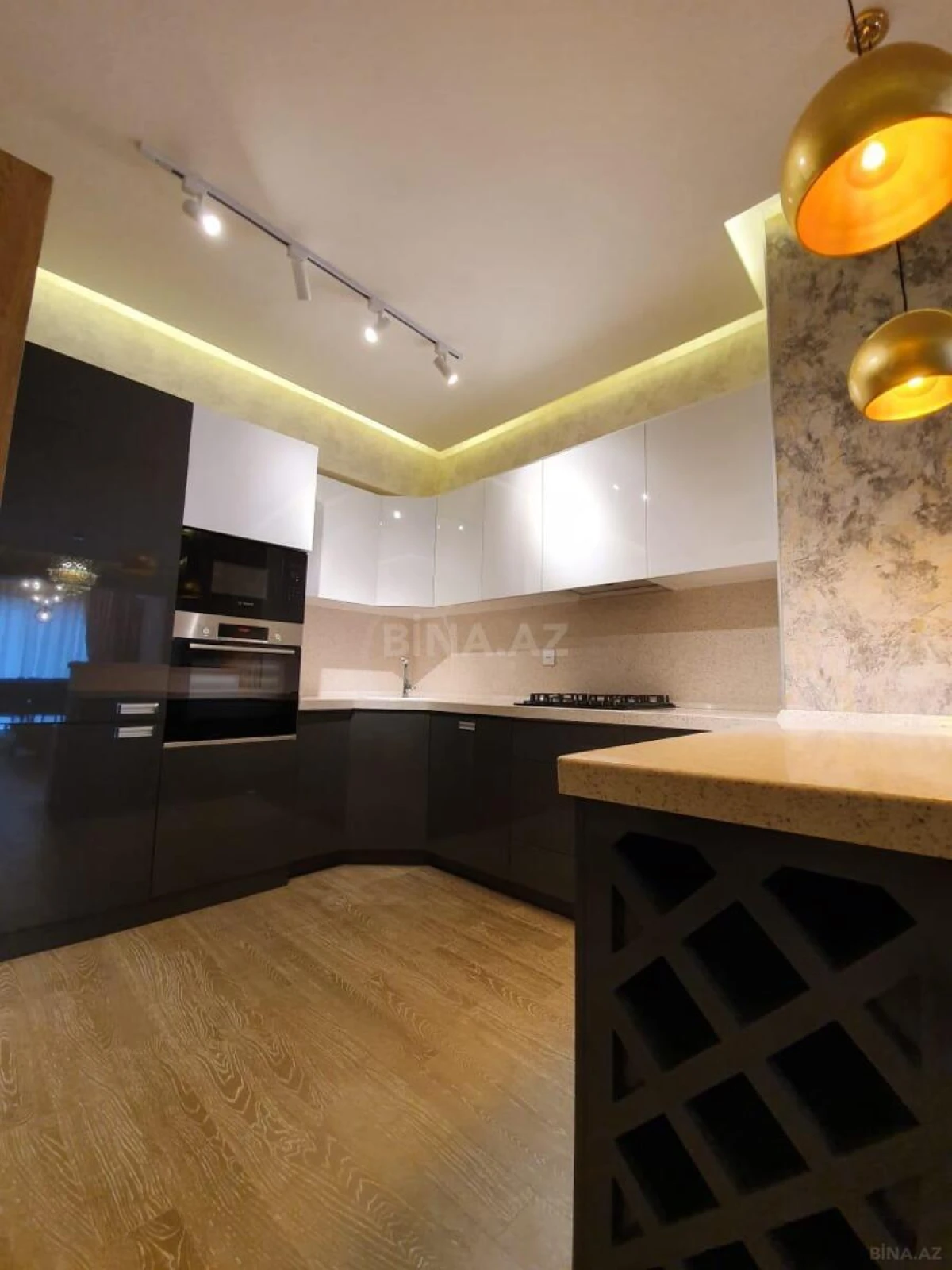 Kirayə verilir 2 otaqlı mənzil 78.1 m²