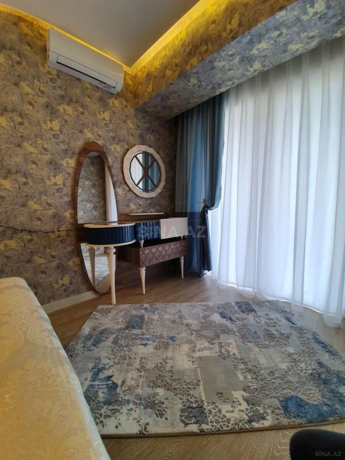 Kirayə verilir 2 otaqlı mənzil 78.1 m²