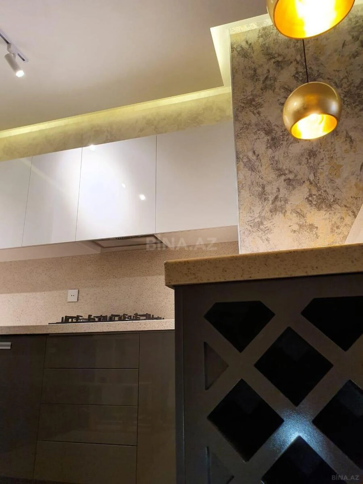 Kirayə verilir 2 otaqlı mənzil 78.1 m²