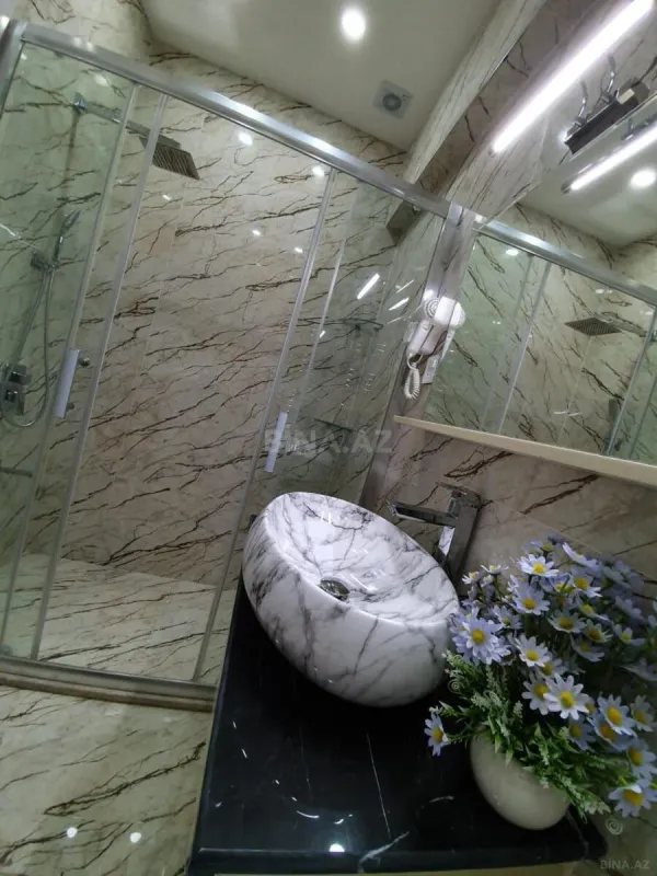 Kirayə verilir 2 otaqlı mənzil 78.1 m²