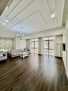 Satılır 3 otaqlı mənzil 129 m²