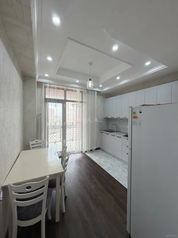 Satılır 3 otaqlı mənzil 129 m²