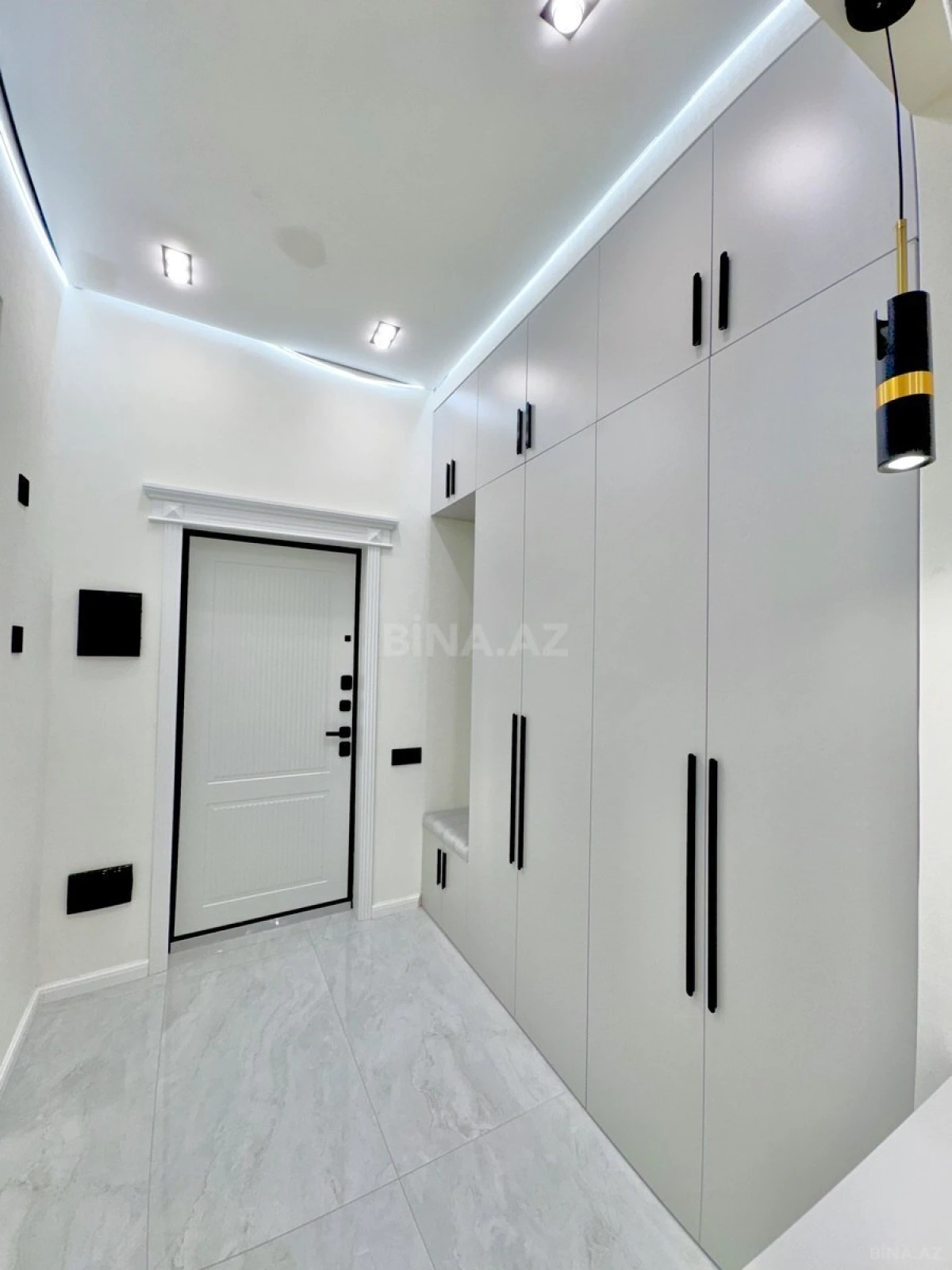 Satılır 3 otaqlı mənzil 63 m²