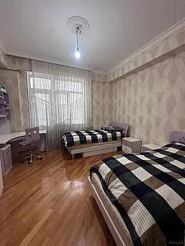 Satılır 3 otaqlı mənzil 96 m²