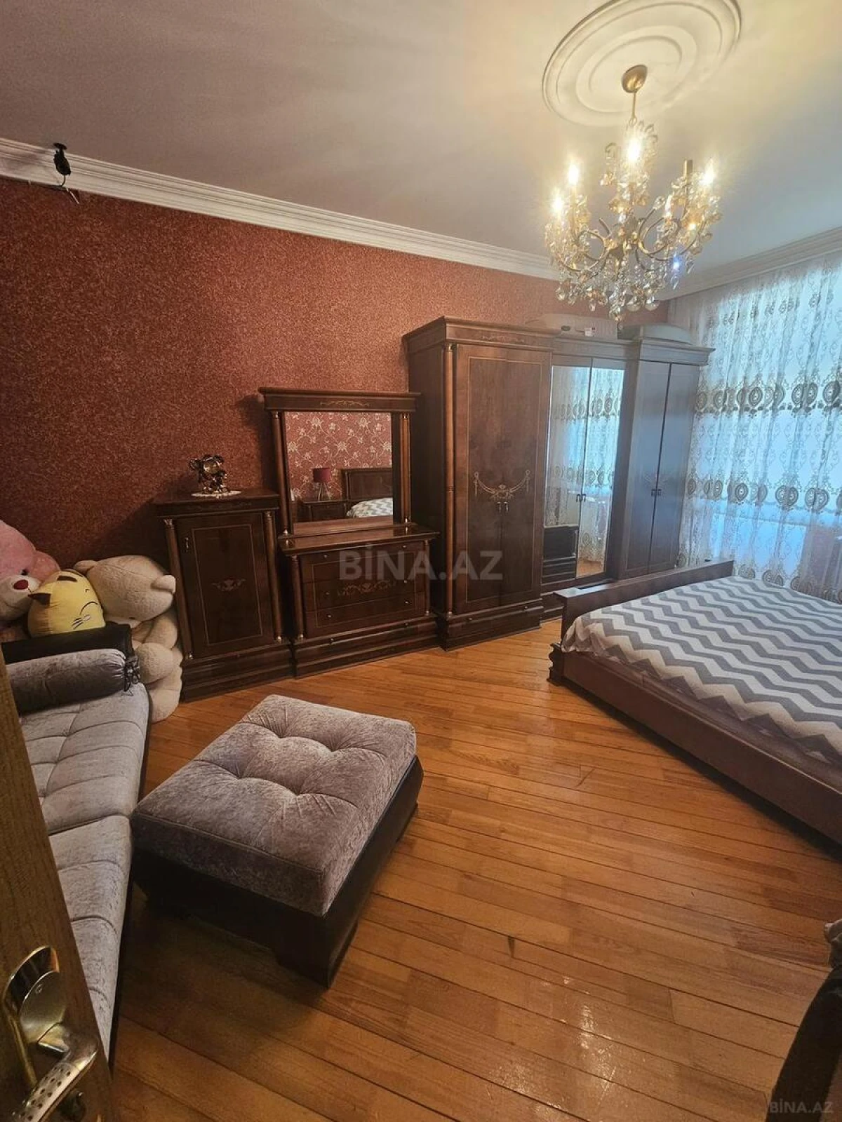 Satılır 3 otaqlı mənzil 105 m²