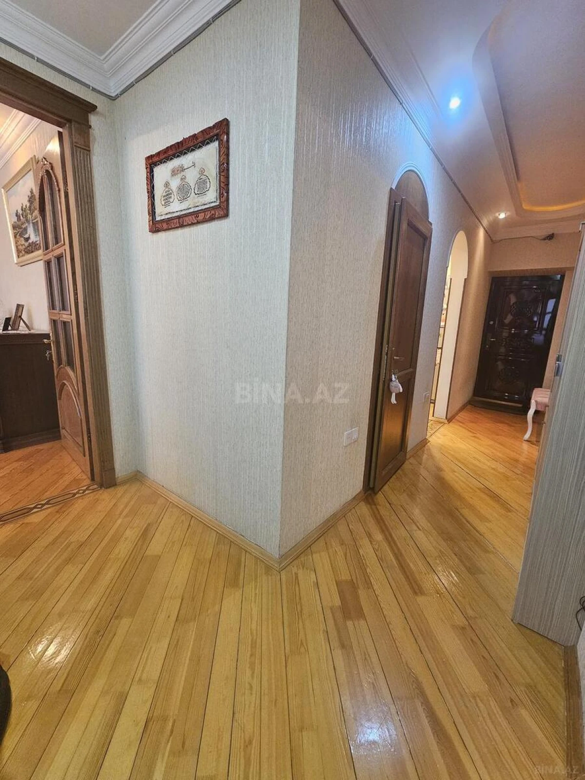 Satılır 3 otaqlı mənzil 105 m²