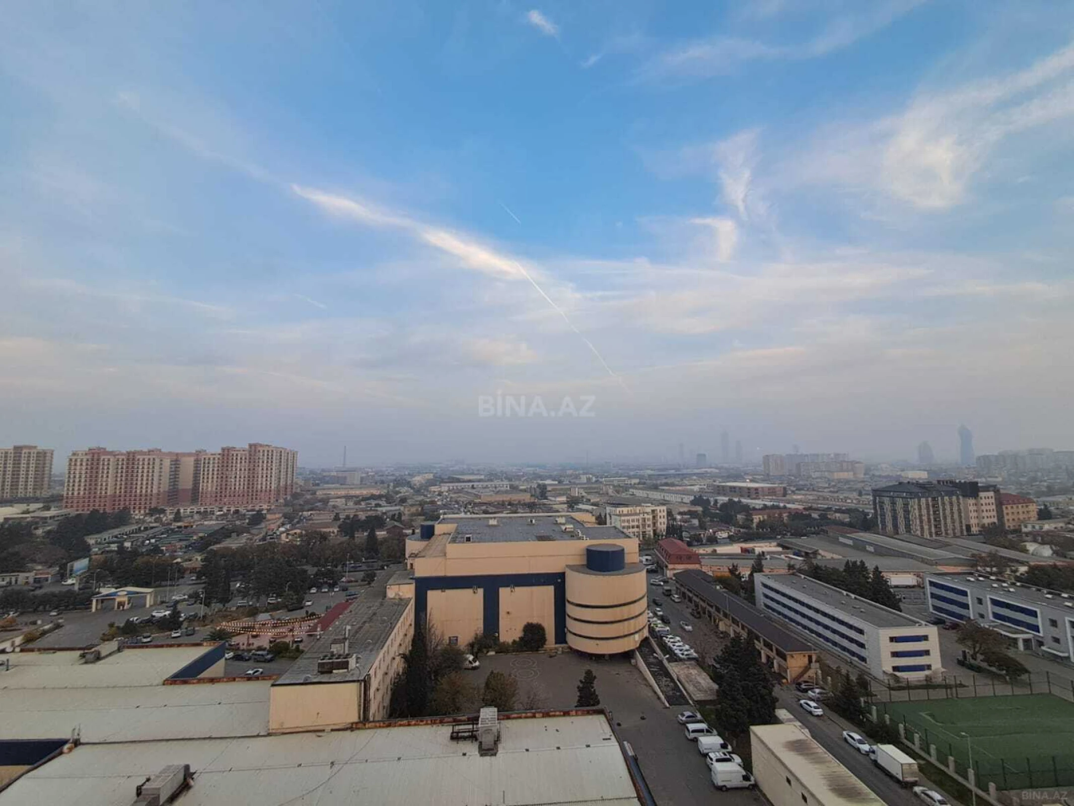 Satılır 2 otaqlı mənzil 100 m²