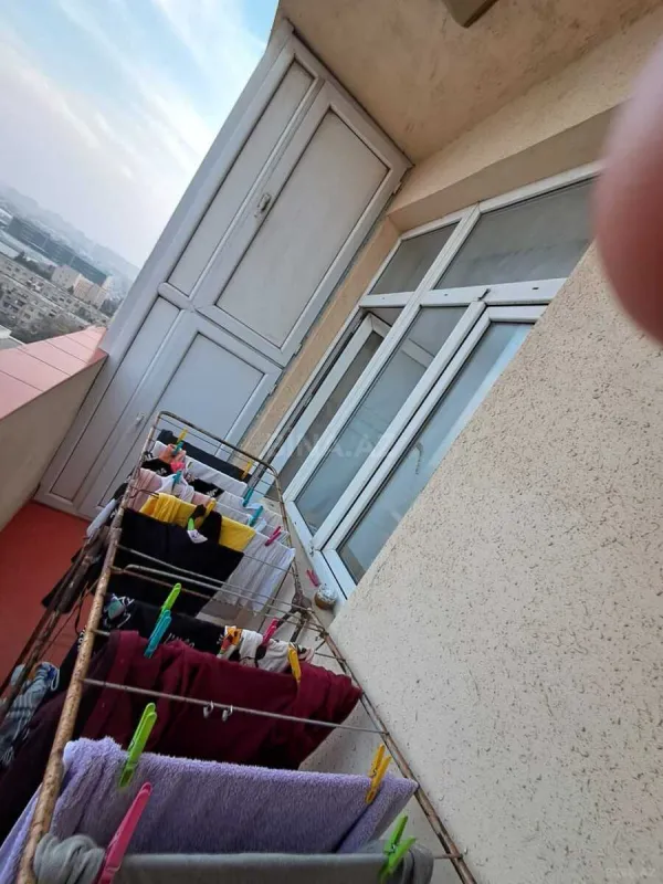 Satılır 2 otaqlı mənzil 100 m²