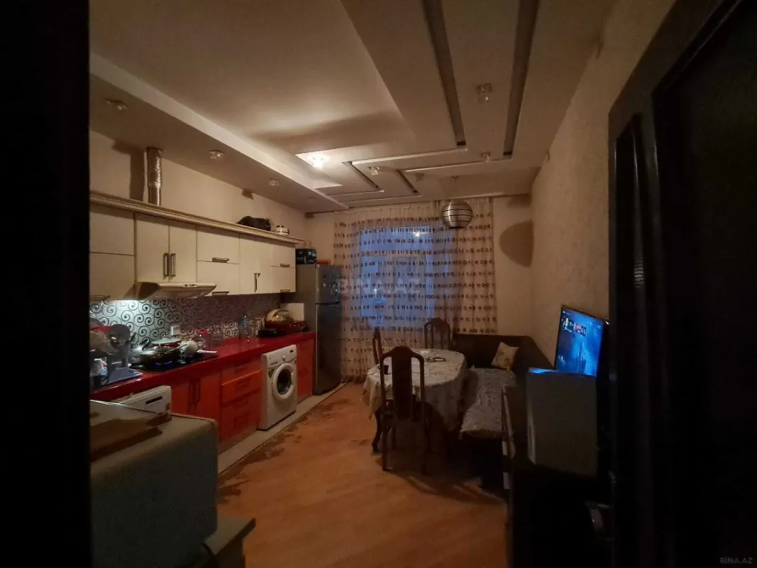 Satılır 2 otaqlı mənzil 100 m²