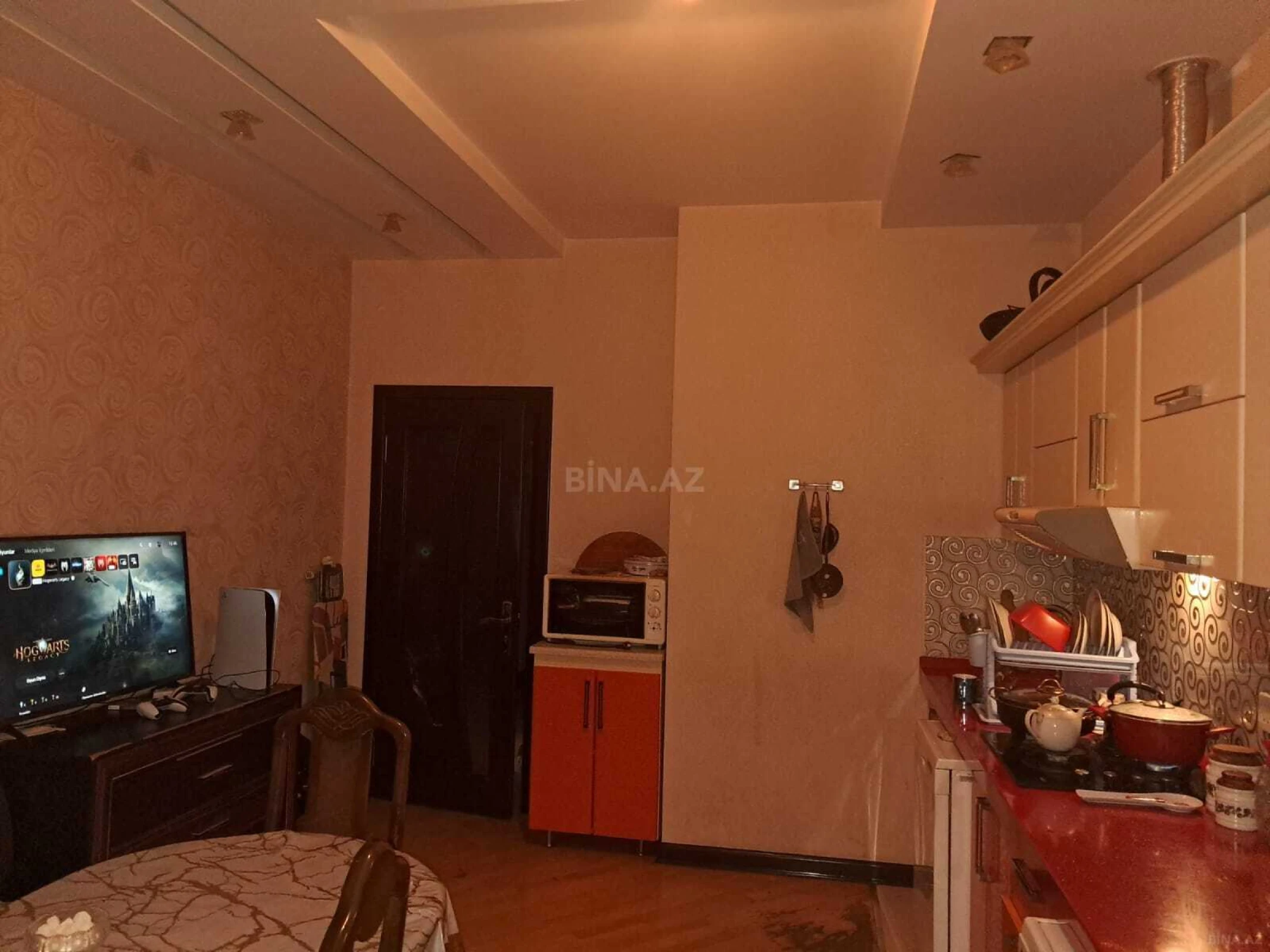 Satılır 2 otaqlı mənzil 100 m²