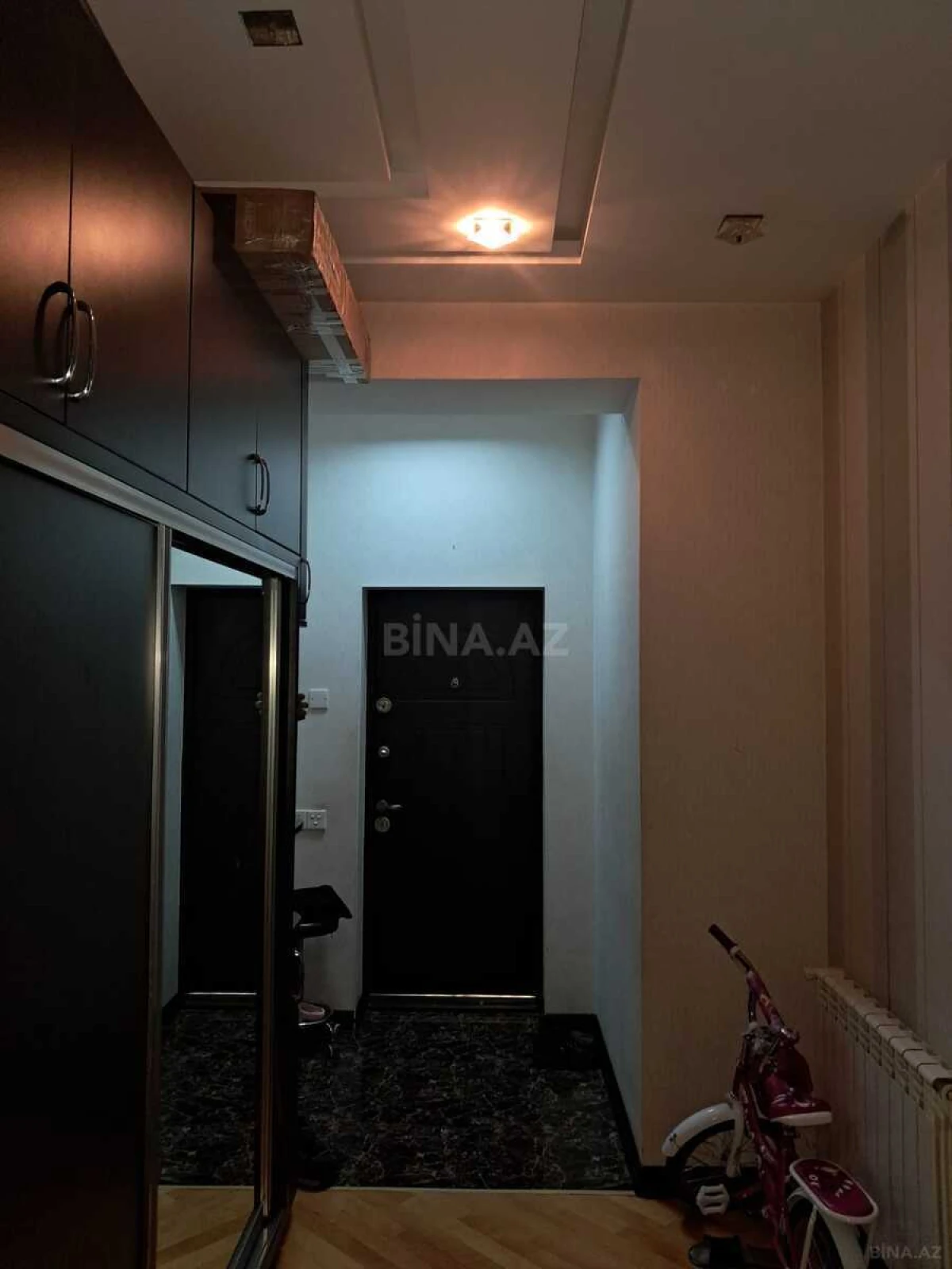 Satılır 2 otaqlı mənzil 100 m²