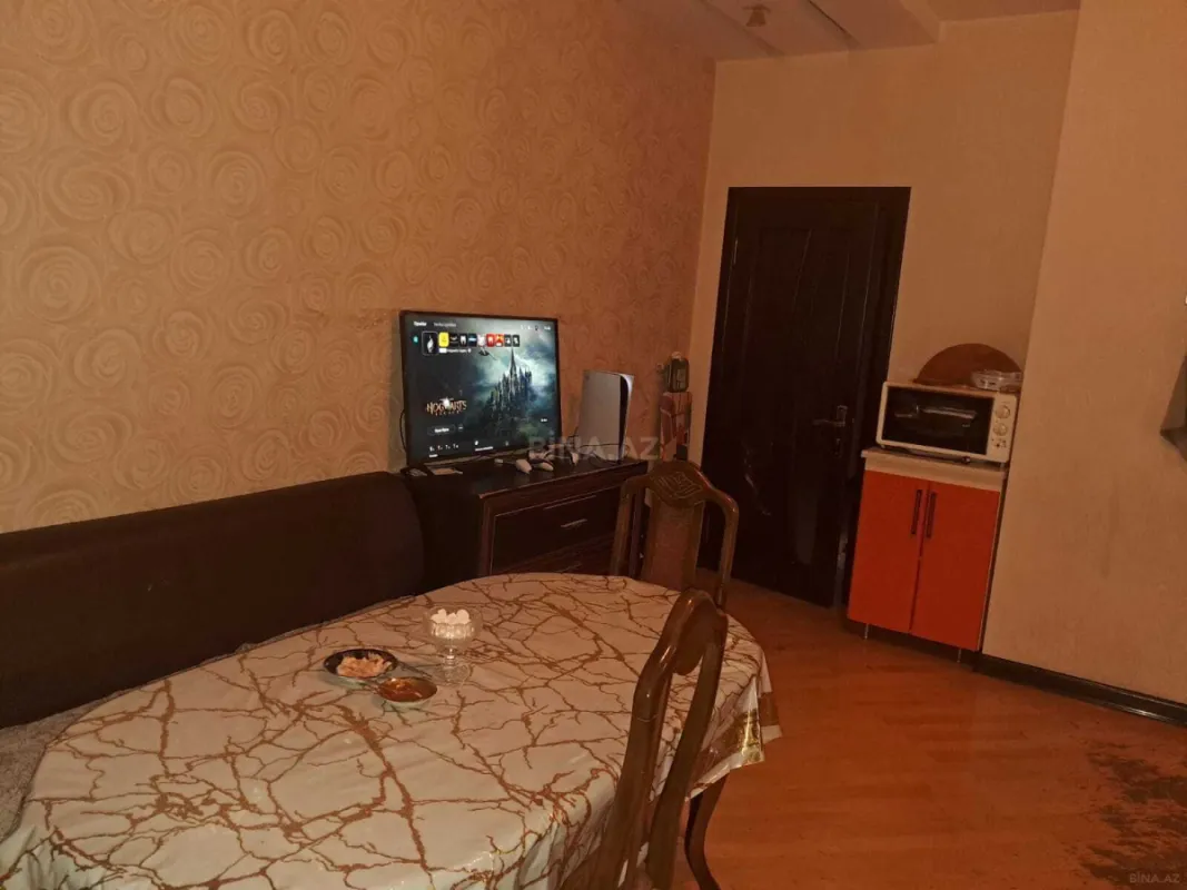 Satılır 2 otaqlı mənzil 100 m²