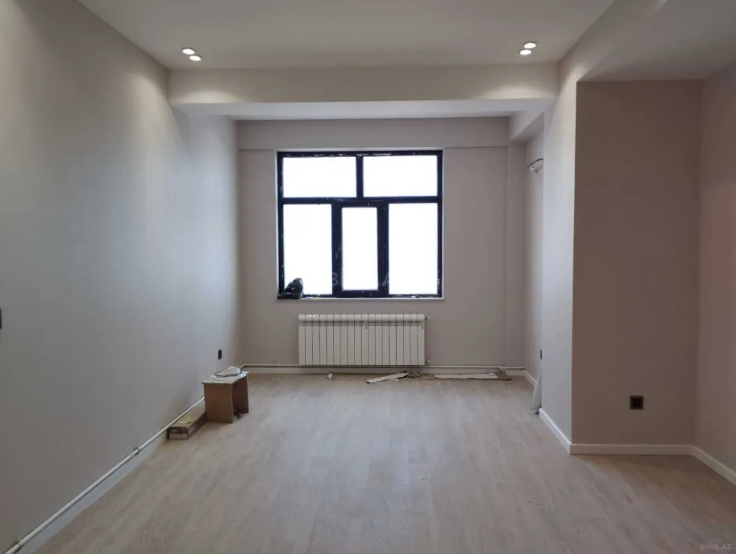 Satılır 3 otaqlı mənzil 115 m²