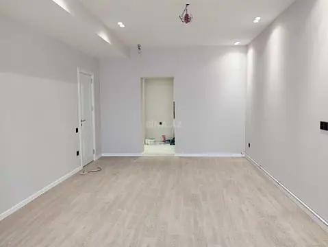 Satılır 3 otaqlı mənzil 115 m²