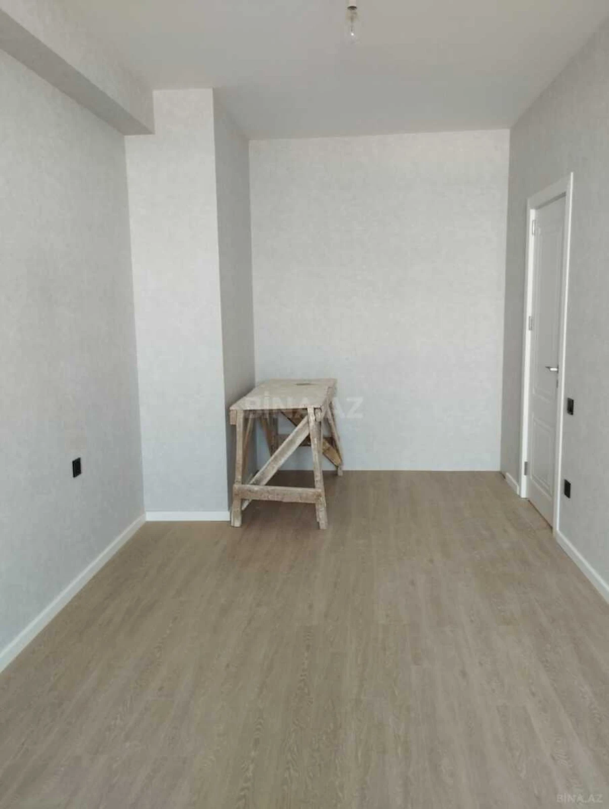 Satılır 3 otaqlı mənzil 115 m²