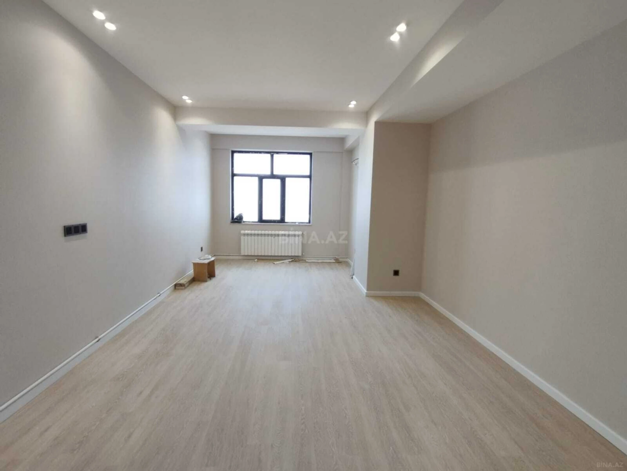 Satılır 3 otaqlı mənzil 115 m²