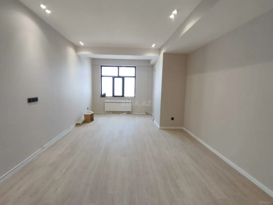 Satılır 3 otaqlı mənzil 115 m²