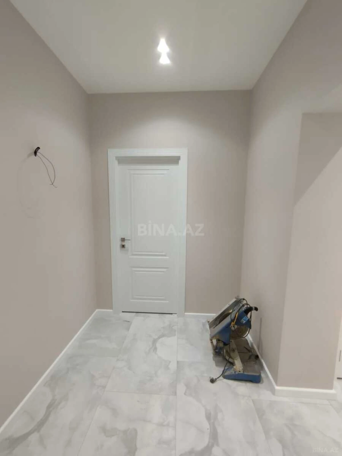 Satılır 3 otaqlı mənzil 115 m²