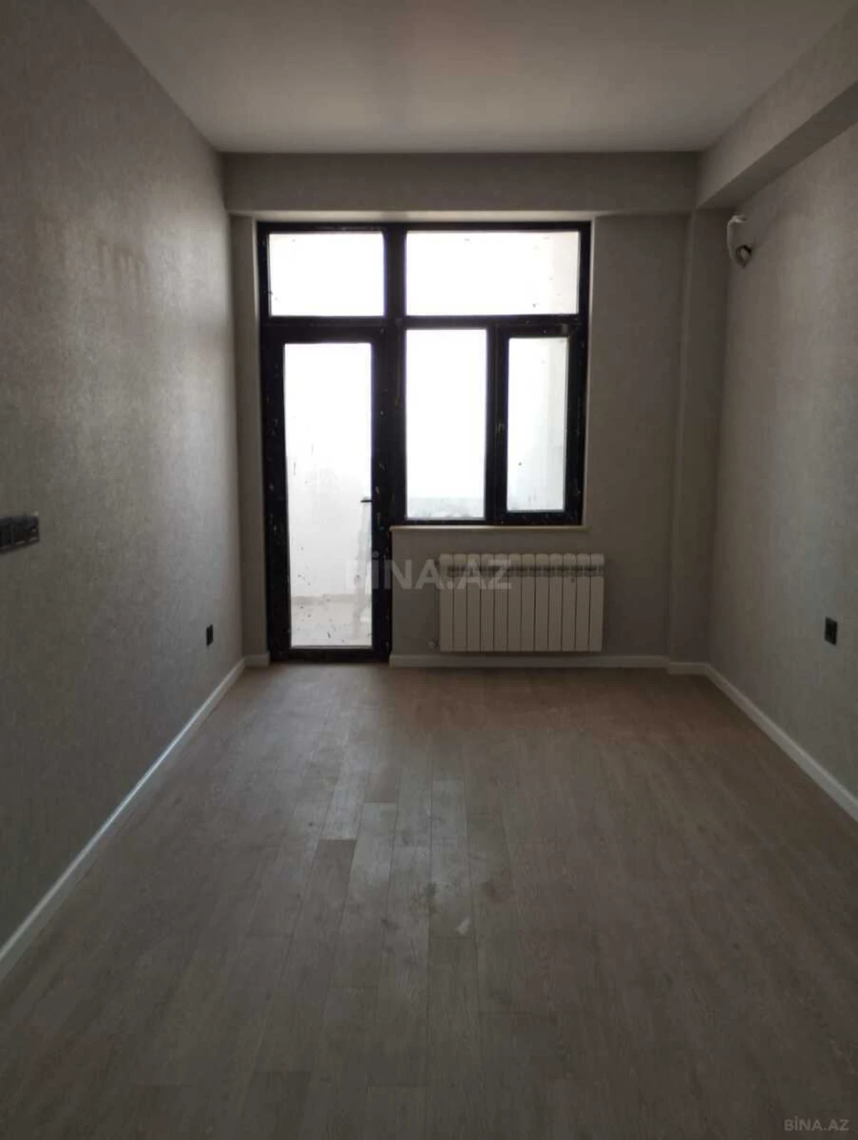 Satılır 3 otaqlı mənzil 115 m²