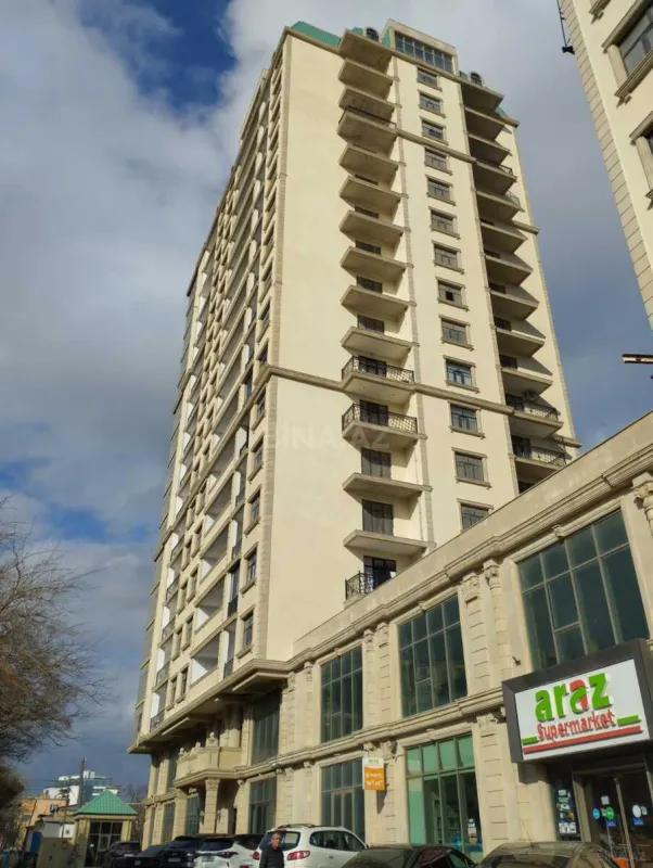 Satılır 3 otaqlı mənzil 115 m²