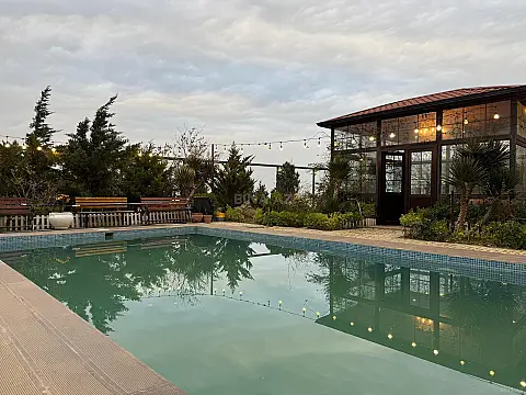 Satılır 6 otaqlı həyət evi 500 m²