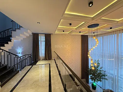 Satılır 6 otaqlı həyət evi 500 m²