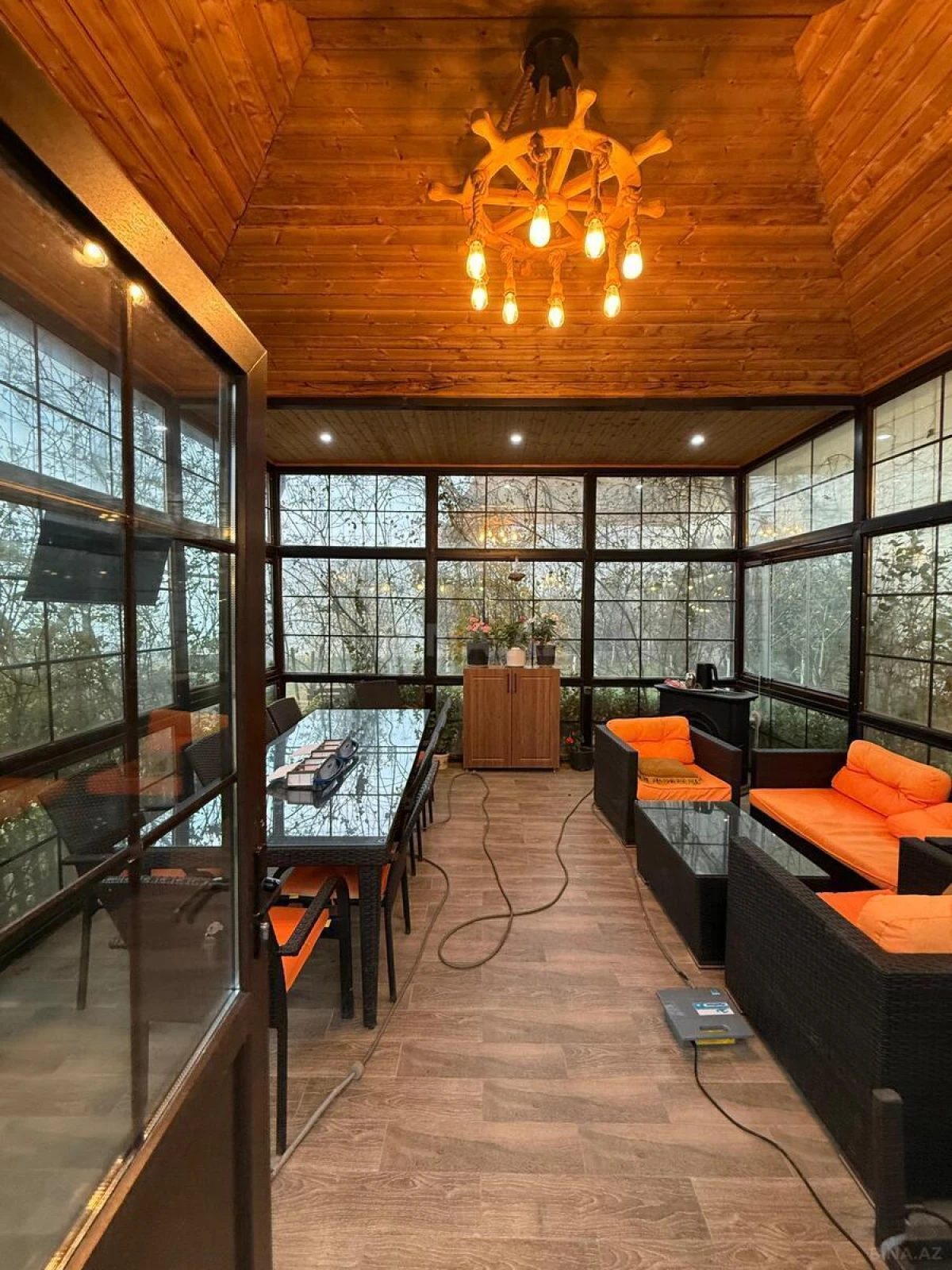 Satılır 6 otaqlı həyət evi 500 m²