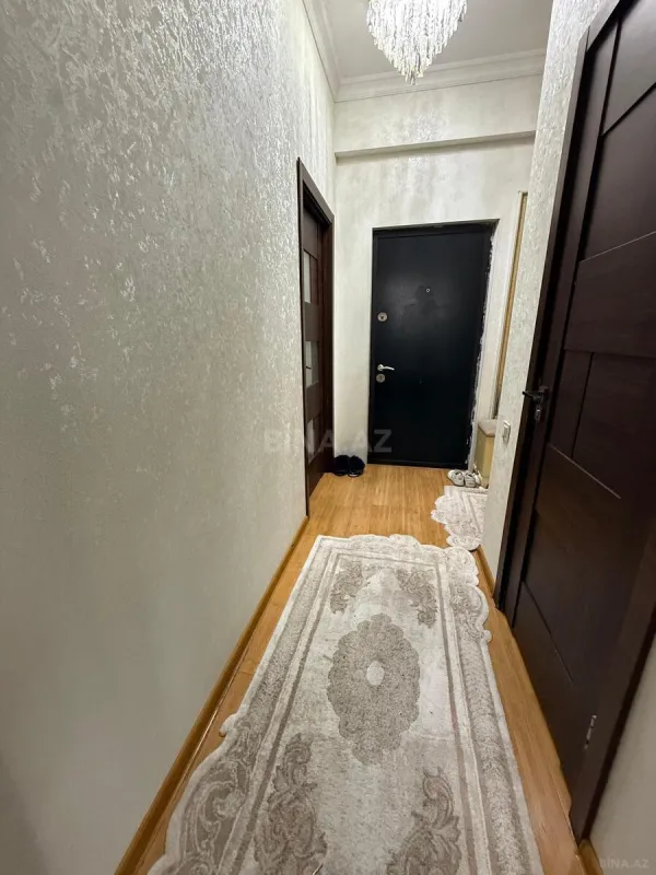 Satılır 2 otaqlı mənzil 68 m²