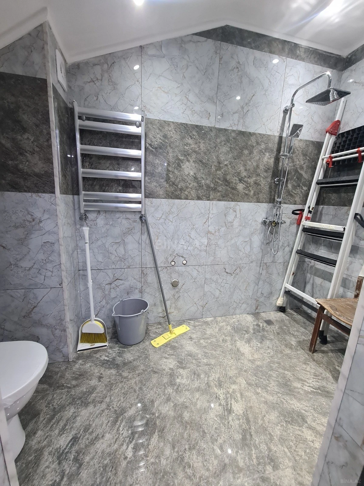 Kirayə verilir 3 otaqlı ofis 90 m²