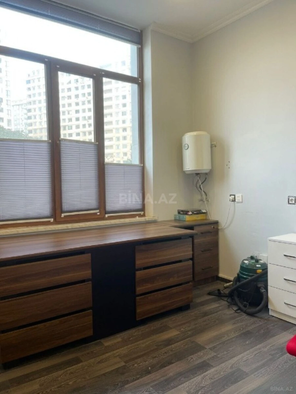 Kirayə verilir 3 otaqlı ofis 80 m²