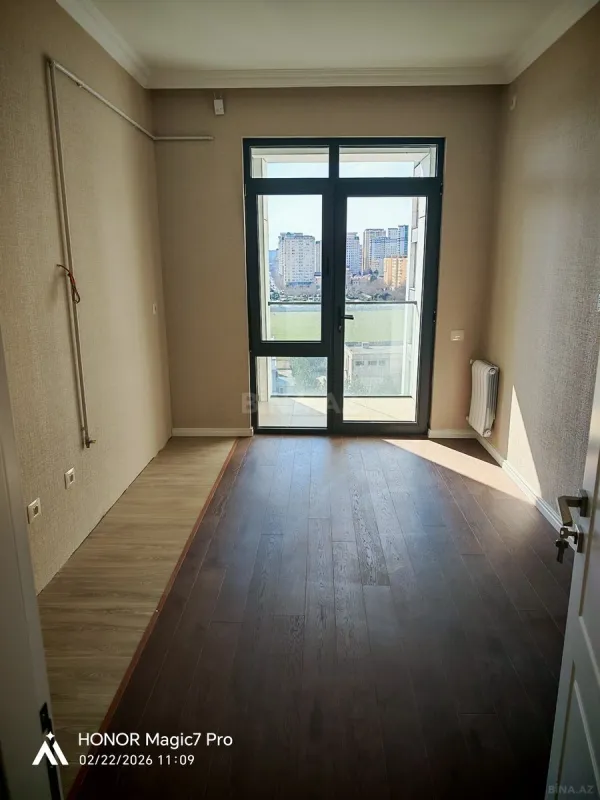Satılır 3 otaqlı mənzil 110 m²