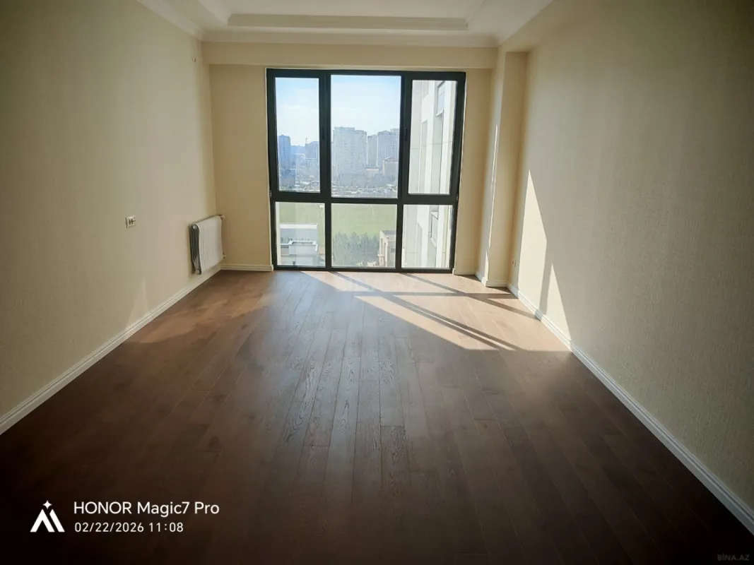 Satılır 3 otaqlı mənzil 110 m²