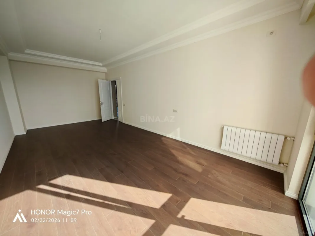 Satılır 3 otaqlı mənzil 110 m²