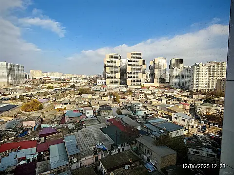 Satılır 3 otaqlı mənzil 110 m²