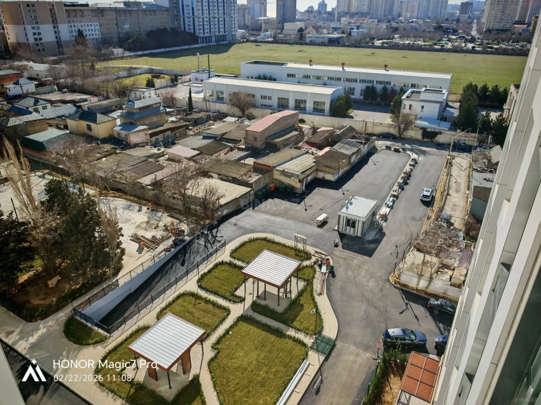 Satılır 3 otaqlı mənzil 110 m²