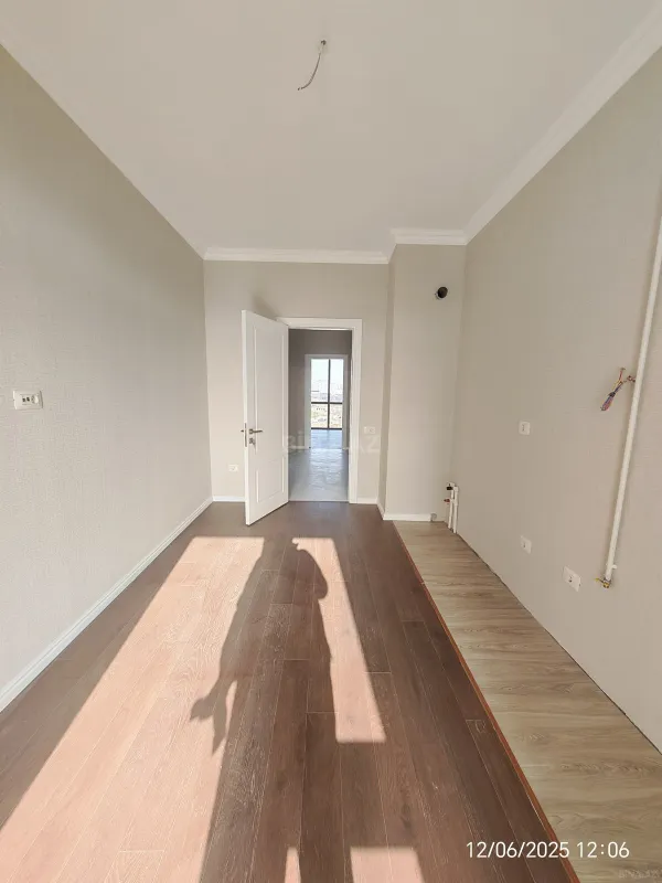 Satılır 3 otaqlı mənzil 110 m²