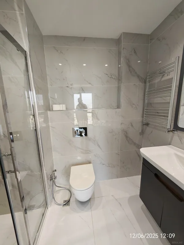 Satılır 3 otaqlı mənzil 110 m²